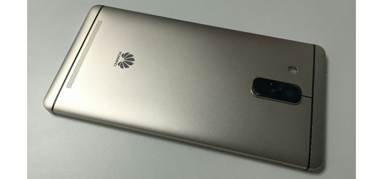 Misterioso device Huawei appare in alcune foto dal vivo