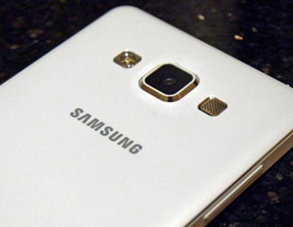 Il Samsung Galaxy A7 potrebbe avere una doppia fotocamera posteriore