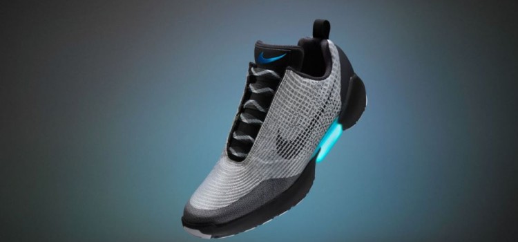 Nike ha presentato le prime scarpe autoallaccianti - TimesGadget