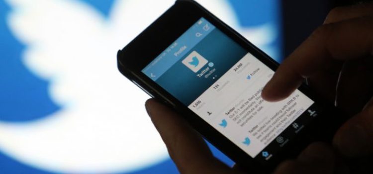 Codici QR su Twitter per condividere contatti su Android e iOS