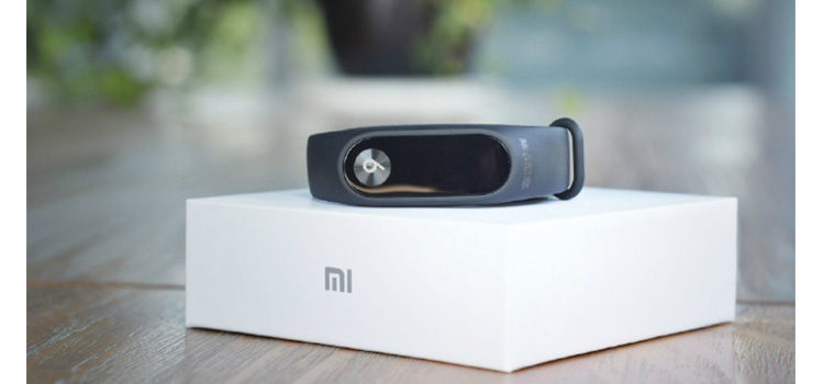 Xiaomi lancia la Mi Band 2 Commemorative Edition per celebrare il Mi 6