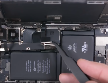 iPhone X torturato nel test di JerryRigEverything | teardown