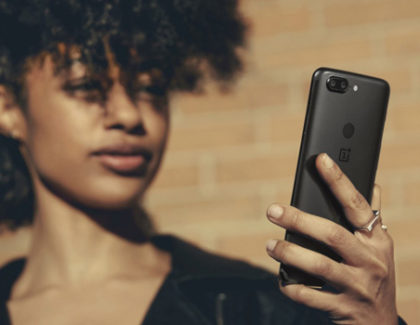 OnePlus 5T è ufficiale. Ecco il nuovo top di gamma