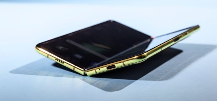 Samsung Galaxy Fold arriverà anche in versione 5G, con rilascio internazionale