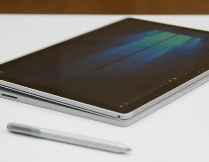 Il Surface Book utilizzato da un artista di fumetti | video