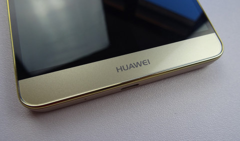 Huawei Mate 8: due tipi di display e 3D Touch