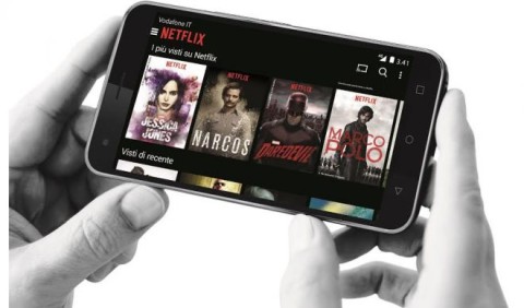Netflix su Android si aggiorna e porta il widget per la homescreen