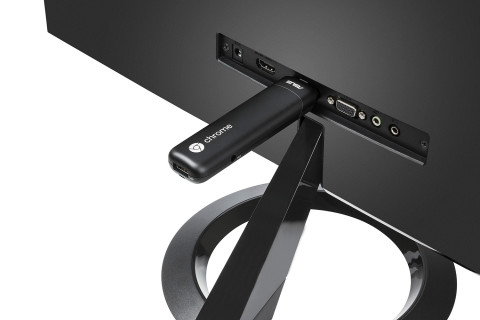 ASUS annuncia la disponibilità di Chromebit CS10 in Italia