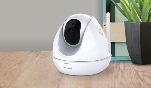 ARRIVA NC450, L’ULTIMA TELECAMERA CLOUD DAY/NIGHT DI TP-LINK CHE RUOTA, SI INCLINA E VEDE DI NOTTE