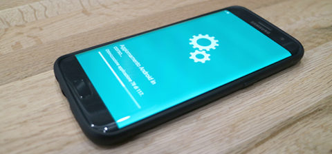 Galaxy S7 e S7 Egde ricevono le patch di sicurezza di ottobre