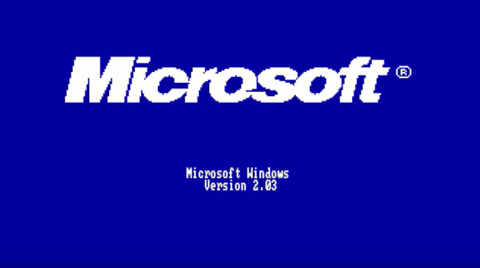 Tutti i sistemi Microsoft in un solo video, da MS DOS a Windows 10