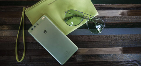 Huawei lancia il P10 e P10 Plus, in Italia, in versione Greenery e blu Pantone