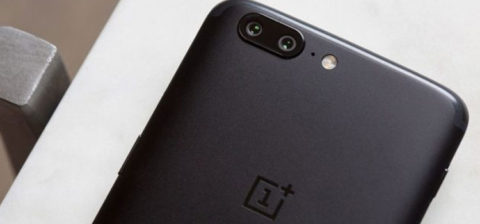OnePlus 6 mostrata la parte frontale in una nuova foto dal vivo
