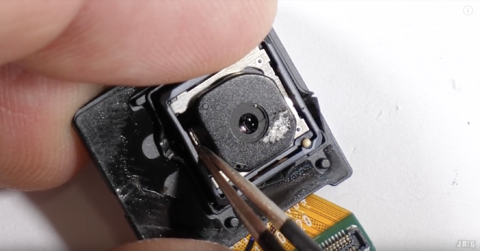 Teardown del Galaxy S9: mostrata nel dettaglio l’apertura variabile della fotocamera
