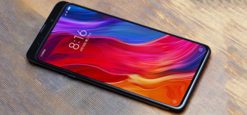 Xiaomi Mi Mix 3 arriverà anche con la scocca in ceramica